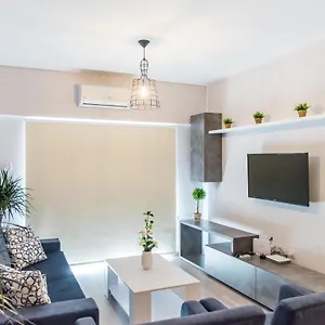 Paradise Promenade Apartment, 2min Distance From Marina Apartament