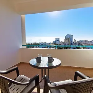 Off Course Seaview Apartament